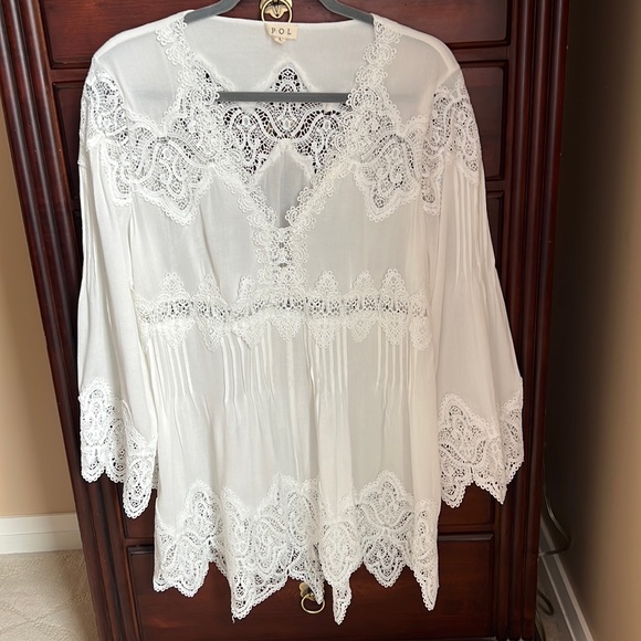 POL Lace Tunic - Picture 4 of 9